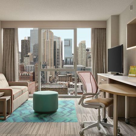 Home2 Suites By Hilton Chicago River North Exteriör bild